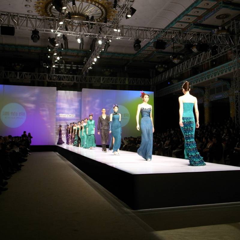 Ratione modi doloribus praesentium autem magnam mollitia consequatur.